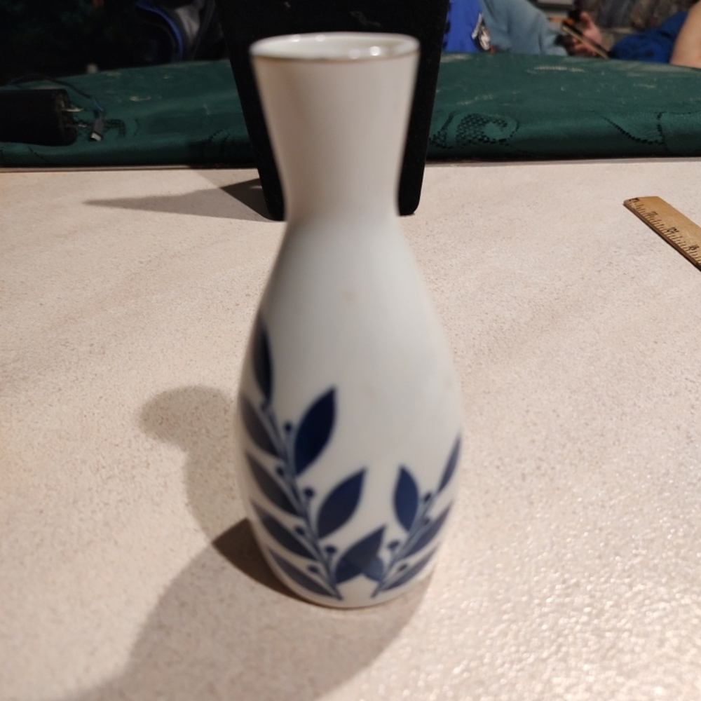 Vintage Japanese Gekkeikan Sake Tokuri Bottle a beautiful piece 1970s Made Japan
